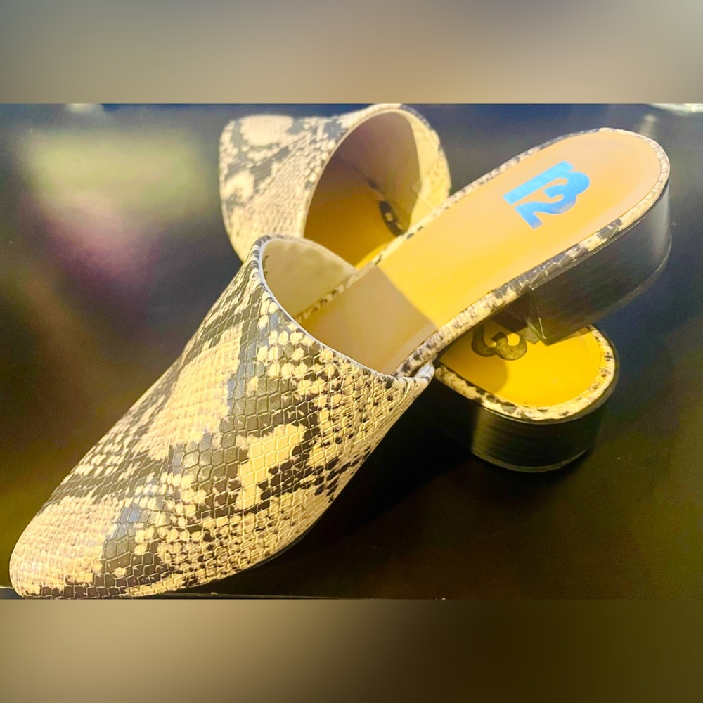 🔴R2 Women’s Snakeskin Print Mules, Size 7 - Picture 6 of 13
